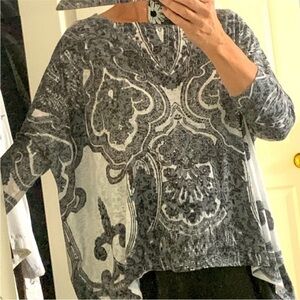 Nally & Millie Black and Gray Patterned Blouse